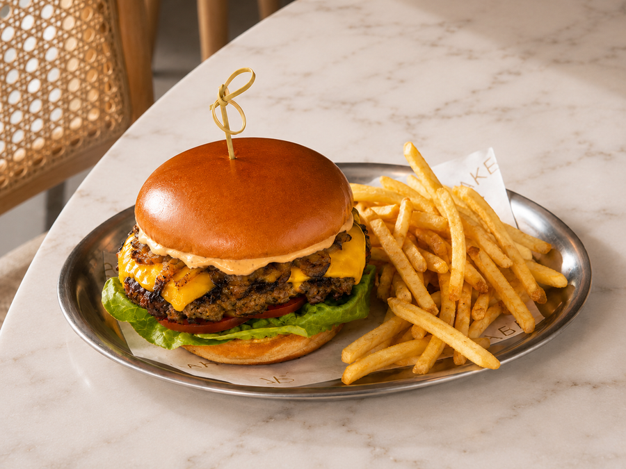 CLASSIC WAGYU BEEF BURGER